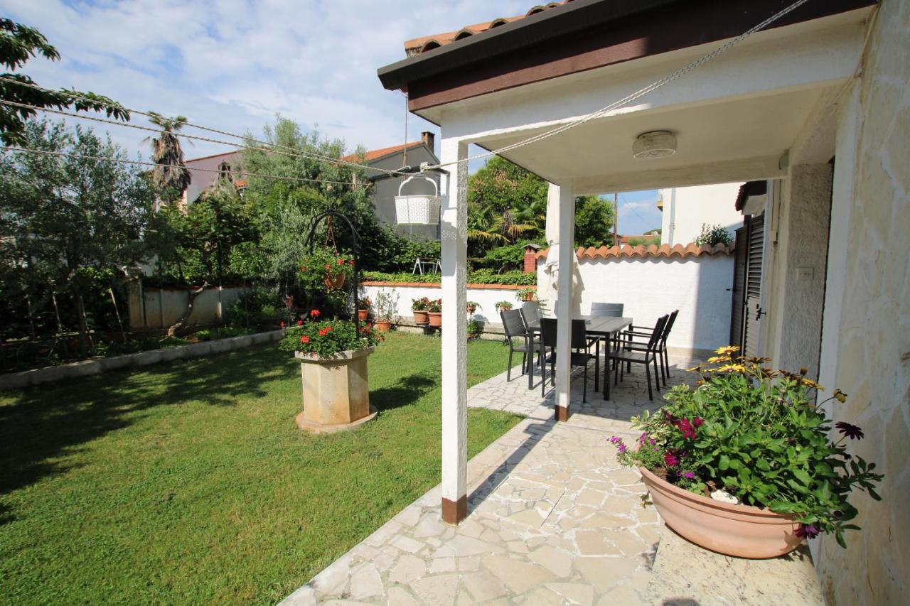 Apartment Sunny Garden Porec Exterior photo